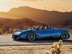 2017_pagani_huayra_roadster_1_1920x1080