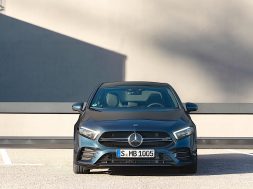 2020-mercedes-amg-a-35-saloon-breaks-cover_17