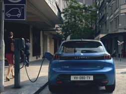 20peugeote-208