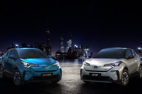 electric-toyota-c-hr-unveiled-in-china-looks-futuristic-133796_1