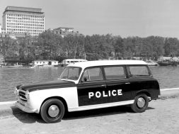 peugeot-403-familiale-police
