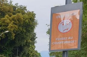 ce-panneau-est-un-radar-pedagogique-qui-mesure-la-qualite-de-lair