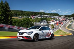 S8-nouveau-record-pour-la-renault-megane-rs-trophy-r-177732