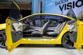 skoda-vision-iv-geneva-interior-open