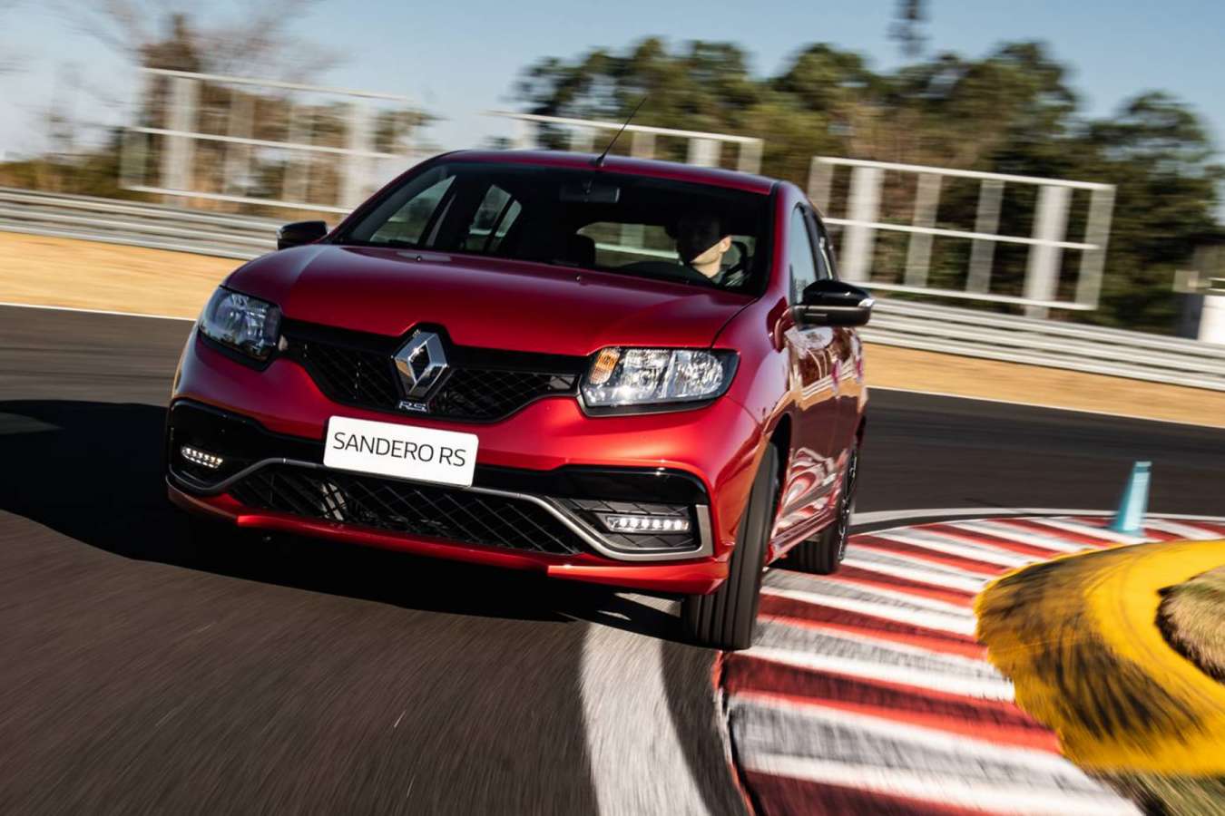 Da li bi neko možda kupio performantni Sandero RS (2020.)?