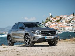 14-mercedes-gla-200-041