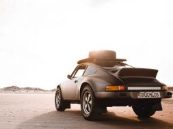 kelly-moss-safari-porsche-911-designboom-1