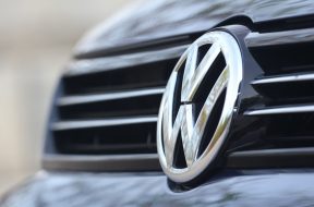 volkswagen-beats-sales-records-in-march-125027_1
