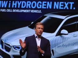 0601850188913-web-tete