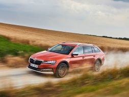 Škoda Superb Scout