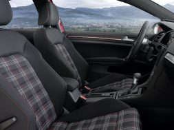 2017_volkswagen_golf_125_1920x1080