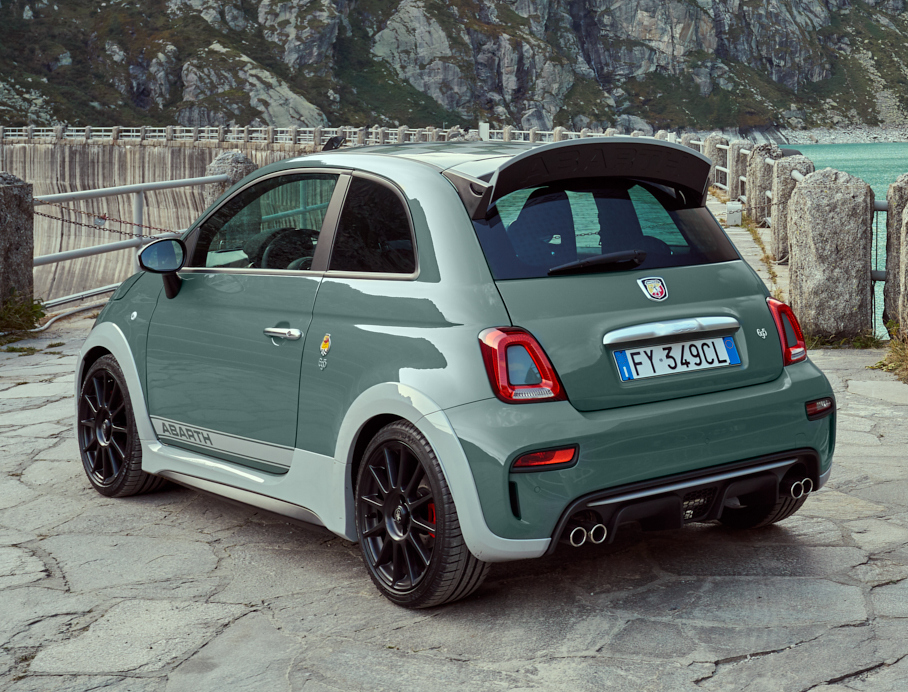 Fiat 500 Abarth 2021