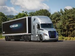 Daimler bringt auch mit US-Marke Elektro-Laster auf den Markt