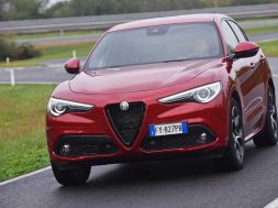 Alfa-Romeo-Stelvio-MY-2020-2