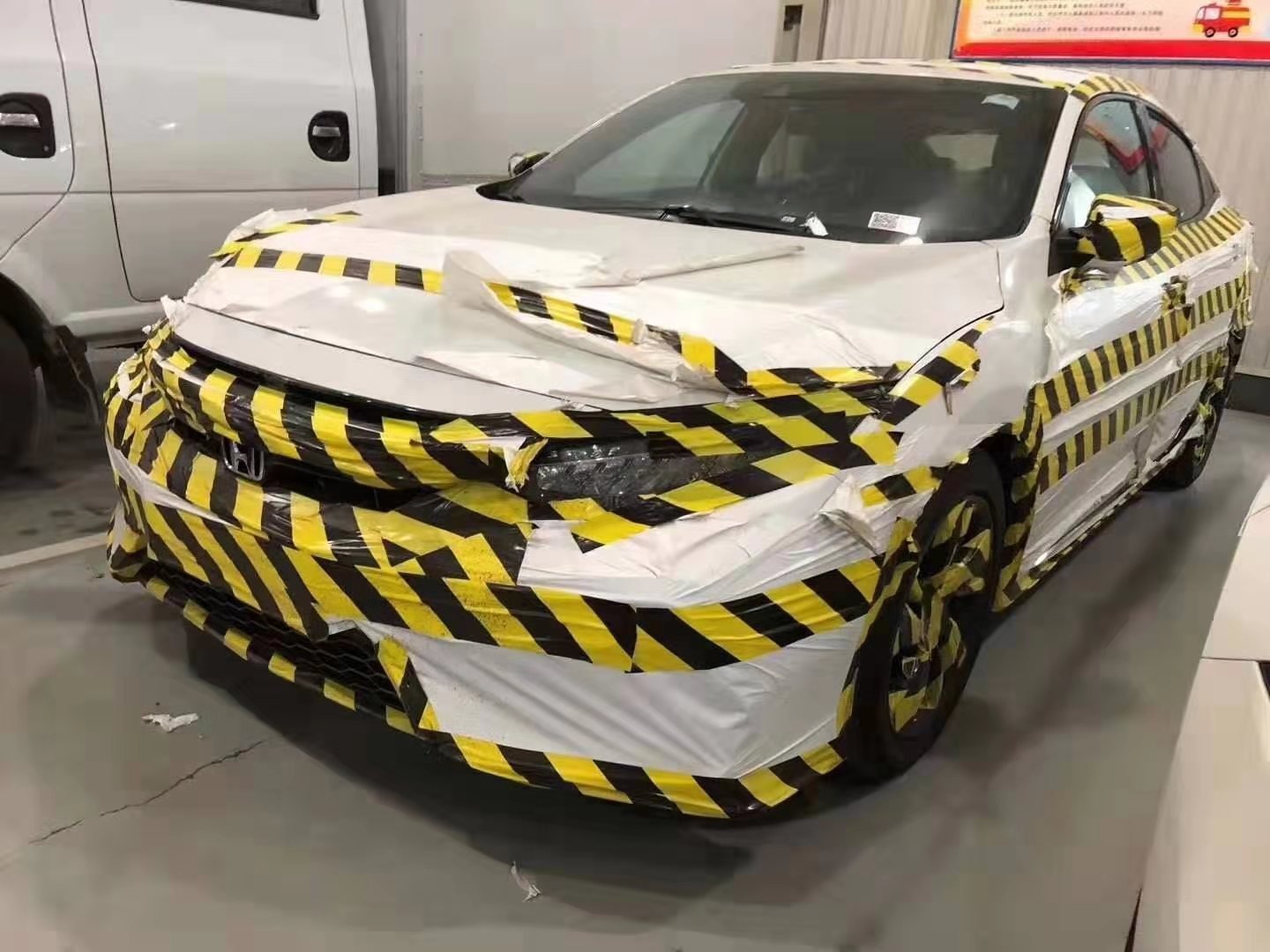 Prototip osvežene Honde Civic u ulozi „mesta zločina“