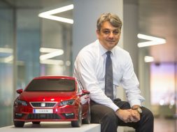 S8-le-patron-de-seat-favori-pour-devenir-directeur-de-renault-611295