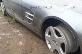 S8-une-mercedes-sls-abandonnee-saisie-par-la-police-russe-611338