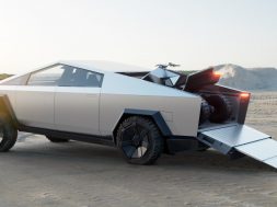 first-tesla-electric-pickup-truck-looks-like-a-pumped-delorean-breaks-on-stage-139172_1