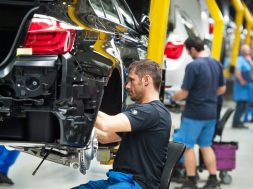 BMW Produktion im Werk Dingolfing
