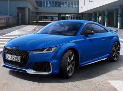 „25 years of Audi RS: anniversary package”