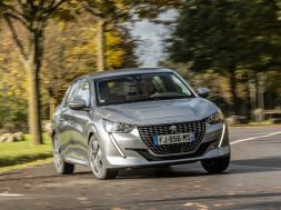 peugeot-208-2019-citroen-c3-11[1]