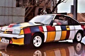 Der Opel Manta B ist ein Pkw der Adam Opel AG. Einige Ausfuehrungen sind viersitzig, zum Beispiel der Manta B GTE. Als