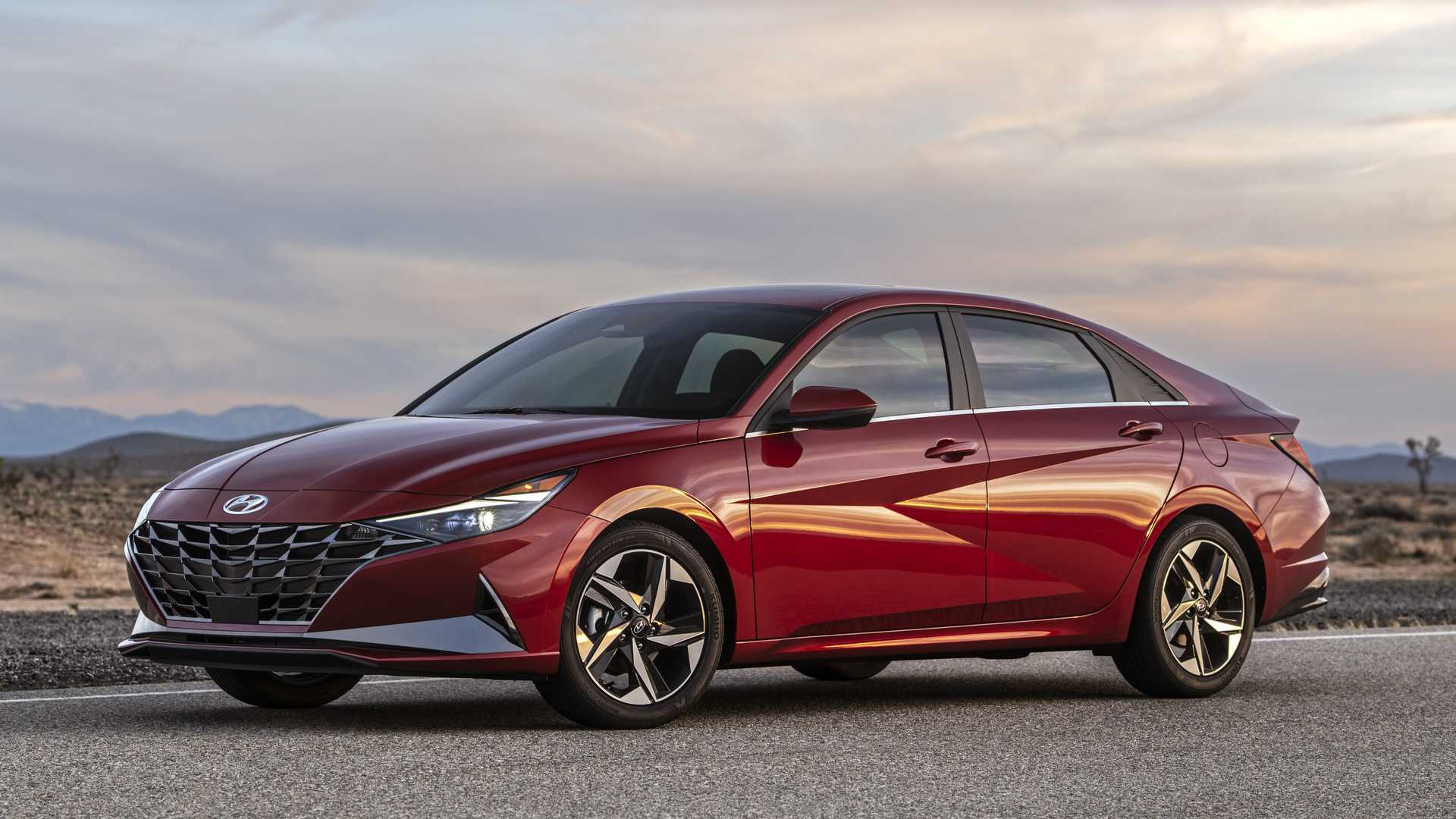 Hyundai predstavio novu generaciju Elantre (GALERIJA)