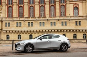 Mazda 3 AutoRepublika