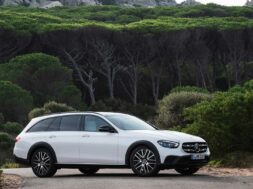 Mercedes-Benz-E-Class-All-Terrain-facelift-16