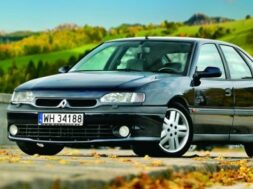 Renault Safrane Biturbo 2