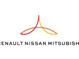 S8-renault-mitsubishi-corp-pourrait-prendre-une-partie-du-capital-182256