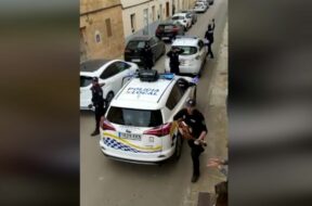 Spania-poliție-coronavirus12