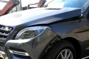 Mercedes-Benz-ML-excavator-2