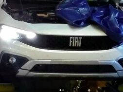 S7-fiat-tipo-la-version-restylee-apercue-avec-un-nouveau-logo-182436