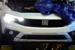 S7-fiat-tipo-la-version-restylee-apercue-avec-un-nouveau-logo-182436