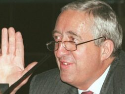 S8-deces-de-jacques-calvet-ancien-patron-de-psa-182544