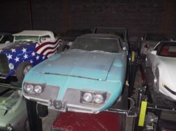 the-mother-of-all-barn-finds-has-300-cars-collecting-dust-for-years