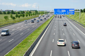 S8-l-allemagne-interdit-les-alertes-et-avertisseurs-de-radars-183332