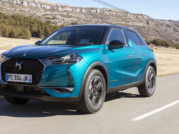 S8-le-marche-automobile-quasiment-a-l-arret-89-en-avril-182936