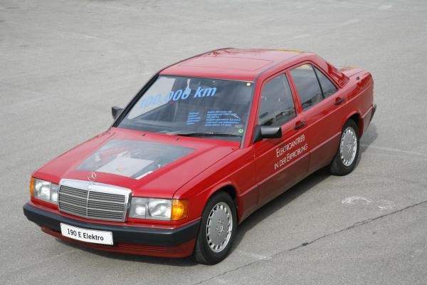 Zanimljivost dana: Električni Mercedes od pre 30 godina (VIDEO)