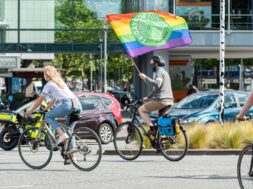 DEUTSCHLAND, NIEDERSACHSEN, HANNOVER, 29.05.2020 – Fahrraddemo von Fridays for Future – Teilnehmer der Fahrraddemo über