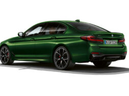 91-bmw-m550i-2020-facelift-official-rear