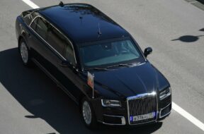 a243f13849840efee87897ff96d0864ff22a60bc