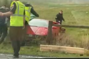 paddy-mcguinness-crashes-1990-lamborghini-diablo-while-shooting-top-gear-144925_1