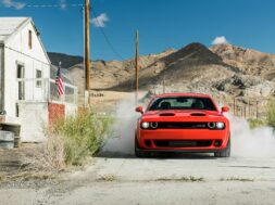 2020-dodge-challenger-srt-super-stock