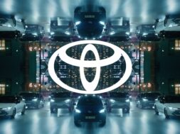 S1-toyota-fait-evoluer-son-logo-637400