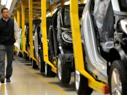 Daimler will Werk im französischen Hambach verkaufen