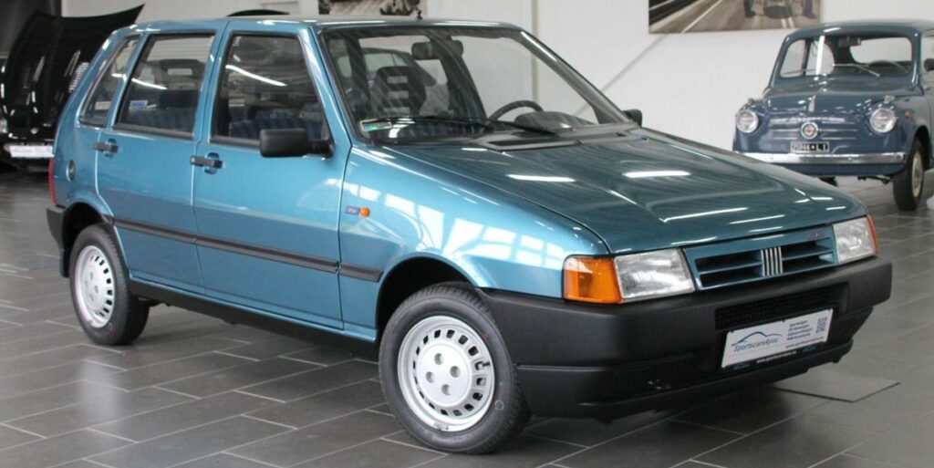 Na prodaju Fiat Uno iz 1995. godine u mint stanju