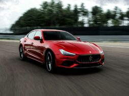 2021-maserati-ghibli-trofeo (2)