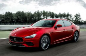 2021-maserati-ghibli-trofeo (3)